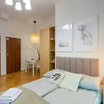 Apartman June C W/small Balcony