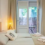 June C W/small Balcony Apartman