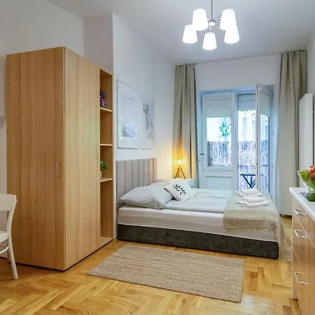 June C W/small Balcony Lejlighed Kraków