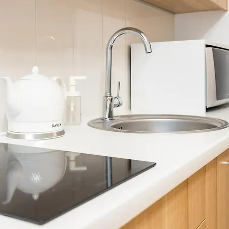 June C W/small Balcony Apartment *