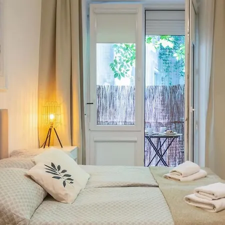 June C W/small Balcony Apartment